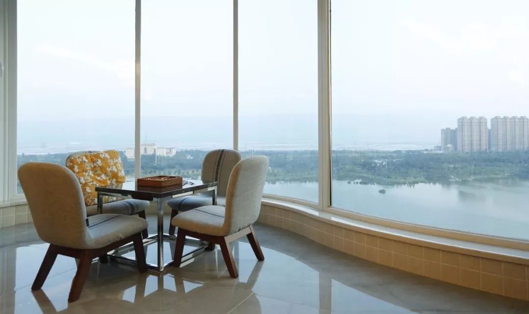 封閉式陽(yáng)臺(tái) 封閉式陽(yáng)臺(tái)